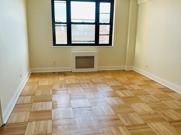 3103 Fairfield Avenue image 7 of 17