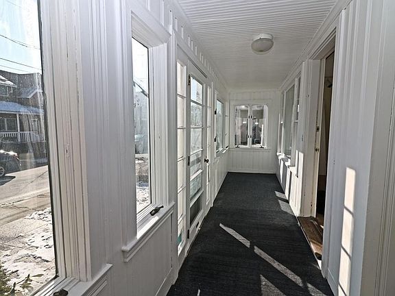 3rd image of 50 Seafoam Ave