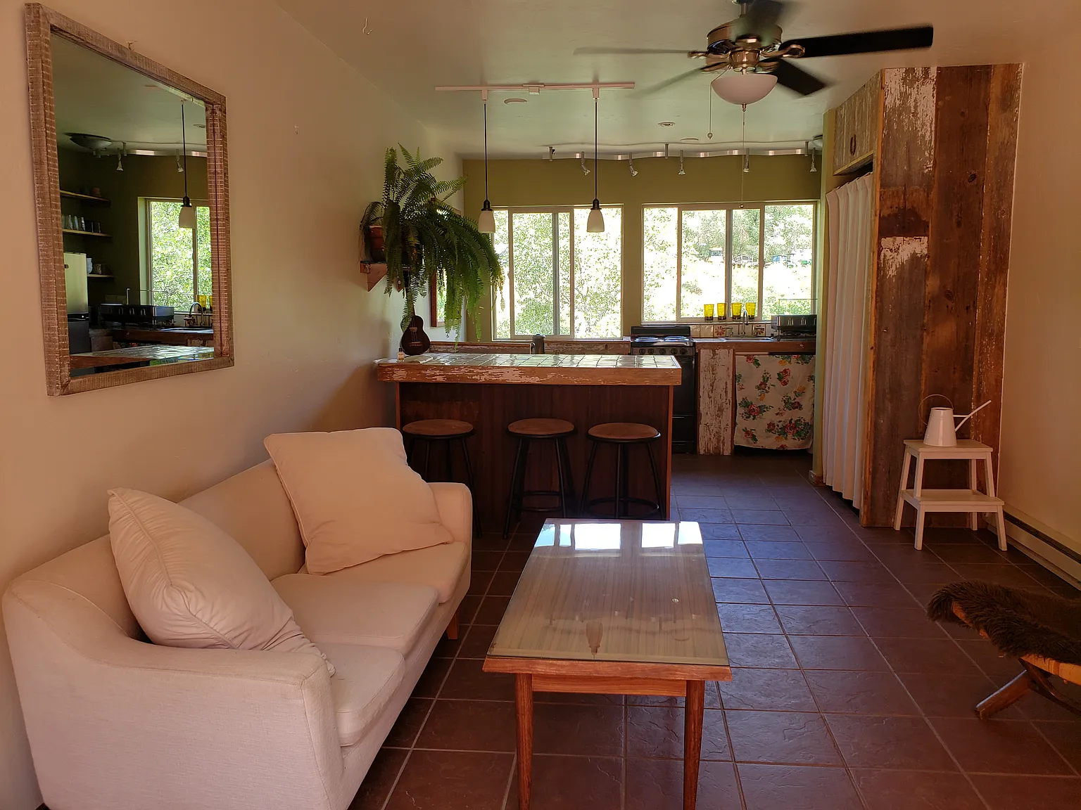 3104 Hager Ln — Photo 2
