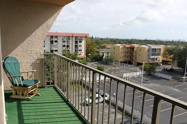 1 bed, 1.0 bath, $1,500 — Photo 3
