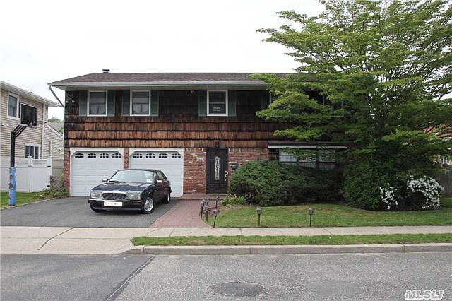 1st image of 8 Arnold Ct