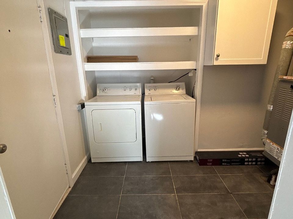 15452 Oldham St, photo 7
