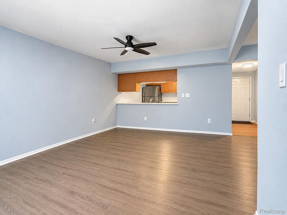 29900 Grand Oaks Dr Apt 18, photo 9