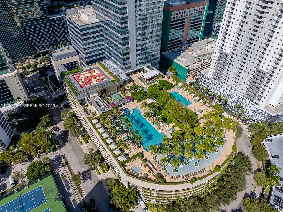 1435 Brickell Ave #3212