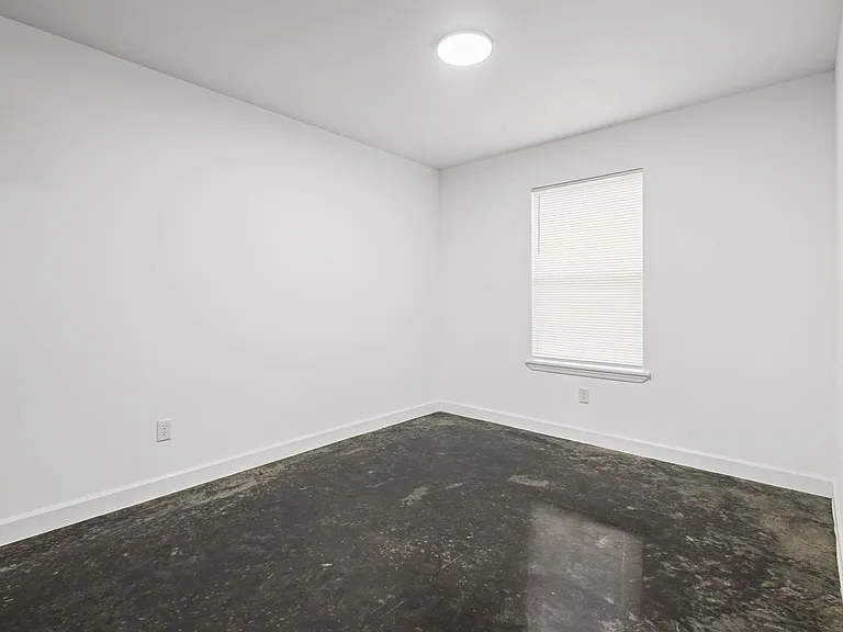 3187 Millwood Rd — Photo 3