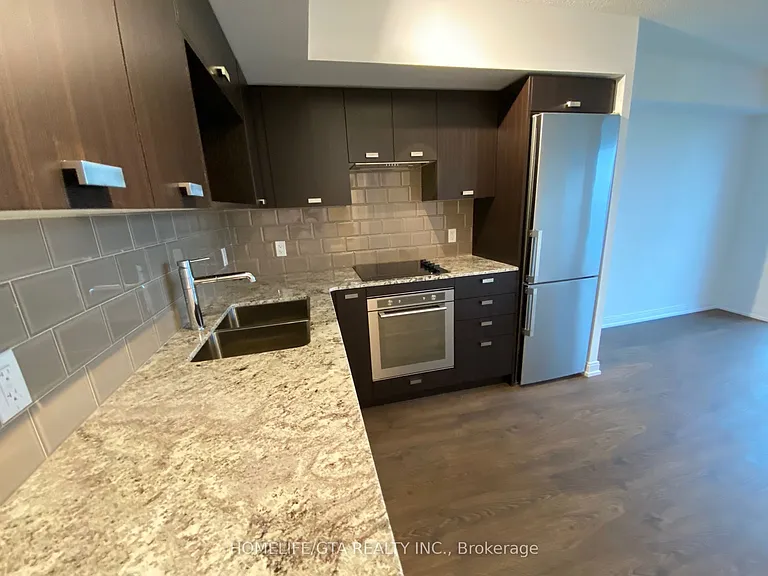 275 Village Green Sq #2120 — Photo 7