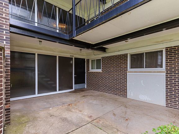 3rd image of 10100 Peach Pkwy APT M5