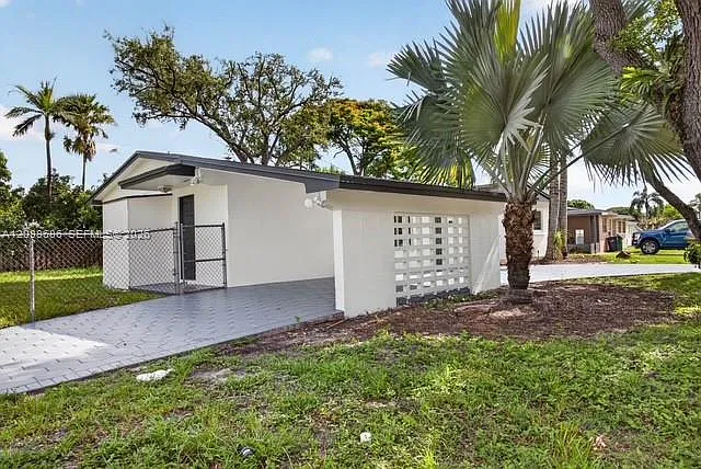 Heftler Homes Sunset Park — Photo 3