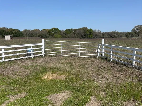 23060 Mack Washington Ln, Hempstead, TX 77445