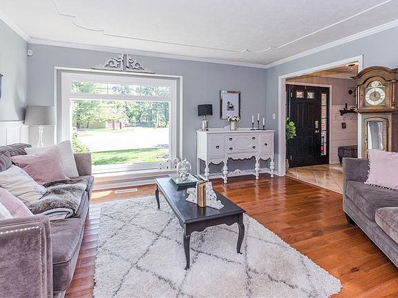4th image of 8436 Carefree Cir