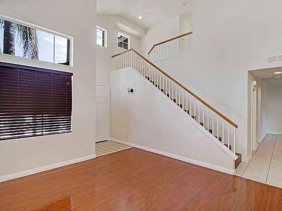2nd image of 1217 Calle Fantasia