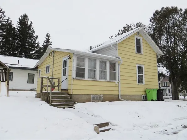 301 South Washington Street, Thorp, WI 54771