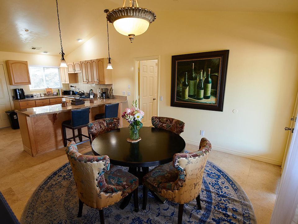 Dining Area/Kitchen