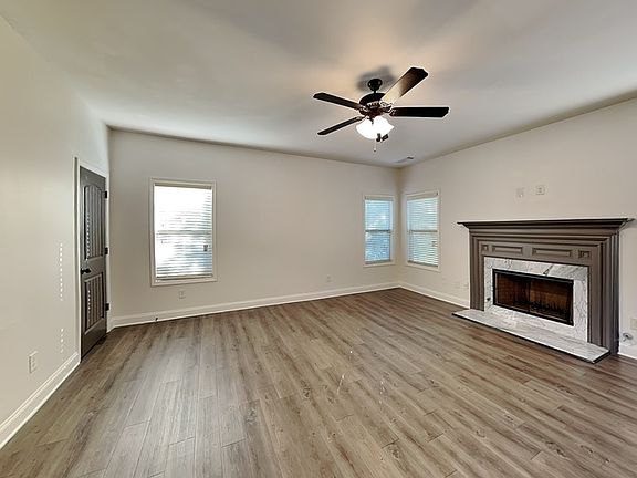 4th image of 2907 Saddletop Way NW