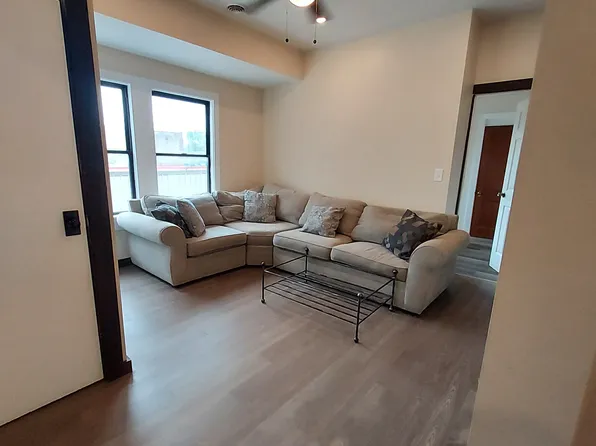 4631 Broadway Ave #4, Cleveland, OH 44127