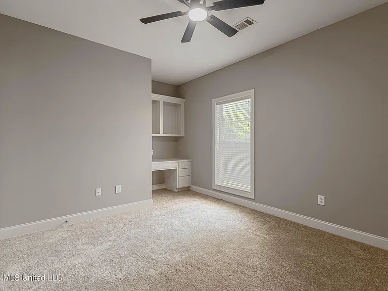 101 Sara Fox Dr — Photo 22