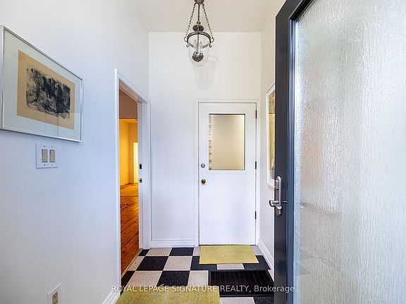 4th image of 71 Hamilton St