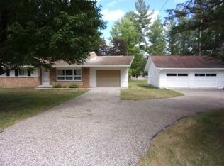 219 Springside Ct, Roscommon, MI 48653