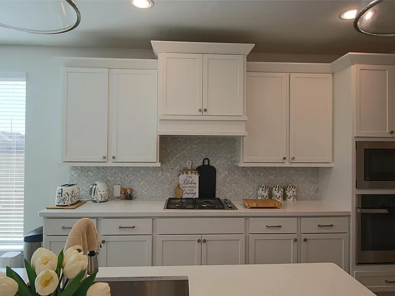 24727 Tanoureen Dr — Photo 16