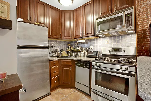 Sold by Heddings Property | media 12