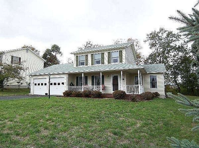 1st image of 111 Bedford Dr