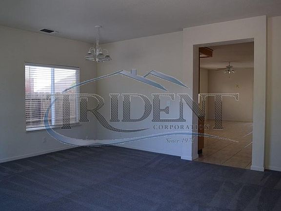 3rd image of 1895 Woodland Dr