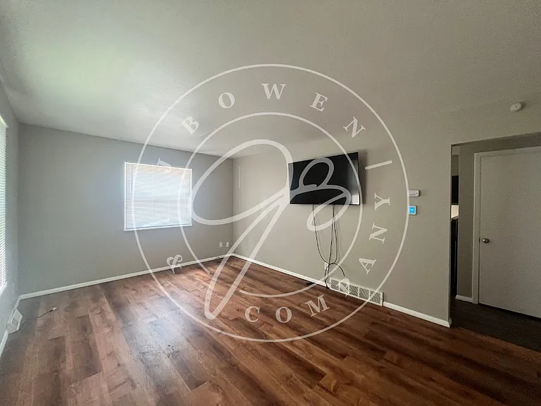 5638 Northview Dr — Photo 5