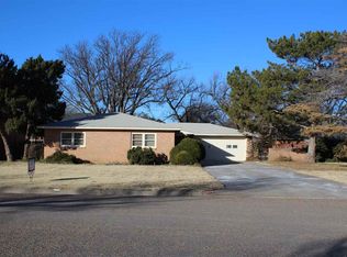213 Sunset Dr, Hereford, TX 79045