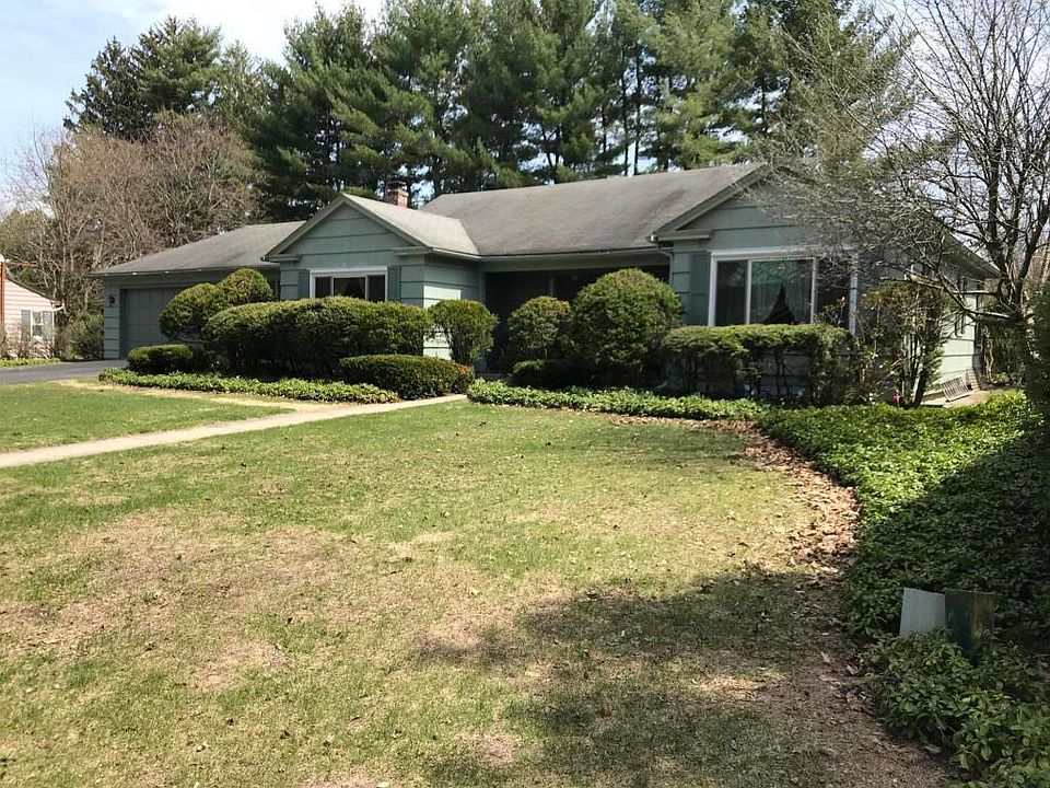 1st image of 36 Cunningham Ave