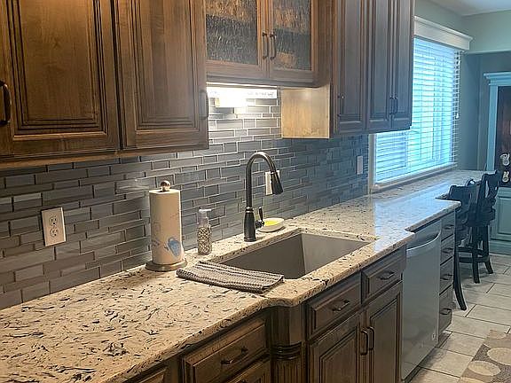 3rd image of 9134 S Greenridge Ln