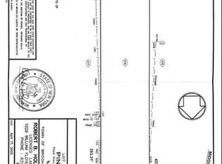 142 Whiskey Rd, Middle Island, NY 11953