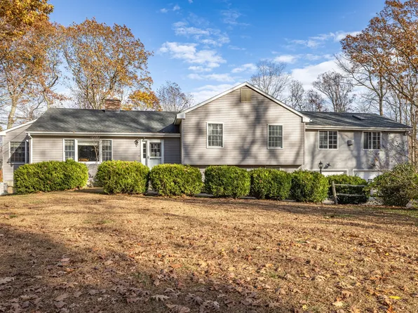 13 Hunt Road, Columbia, CT 06237