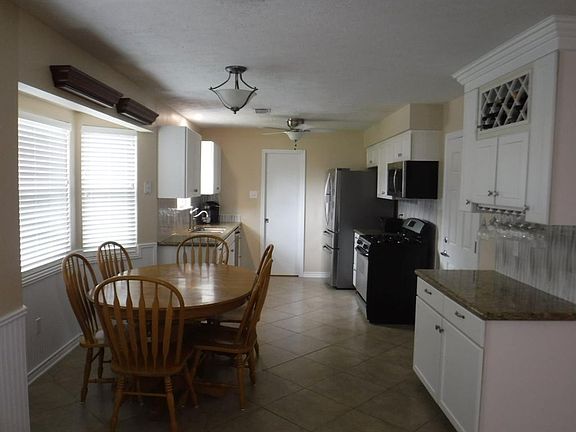 3rd image of 1745 Hialeah Dr