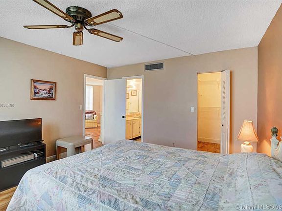 5th image of 5961 NW 61st Ave APT 212