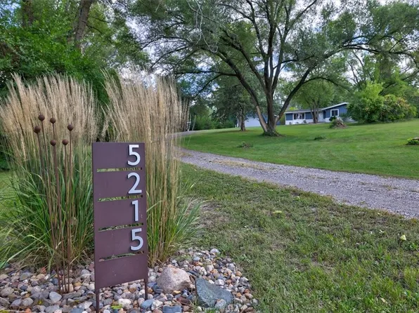 5215 E 38th St, Des Moines, IA 50317