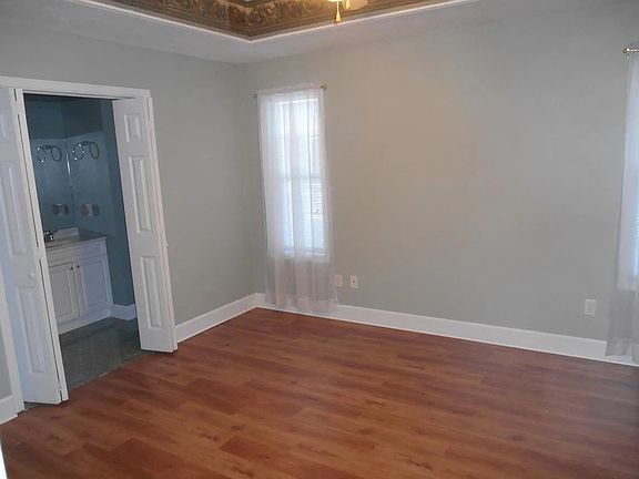 5th image of 415 E Hale St
