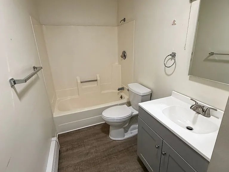 113 Main St — Photo 5