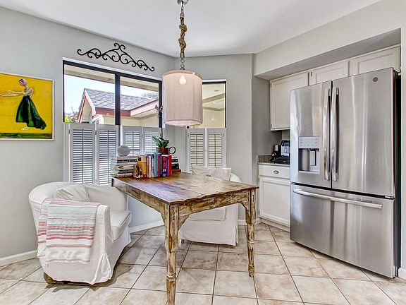 5th image of 107 Eider Ct