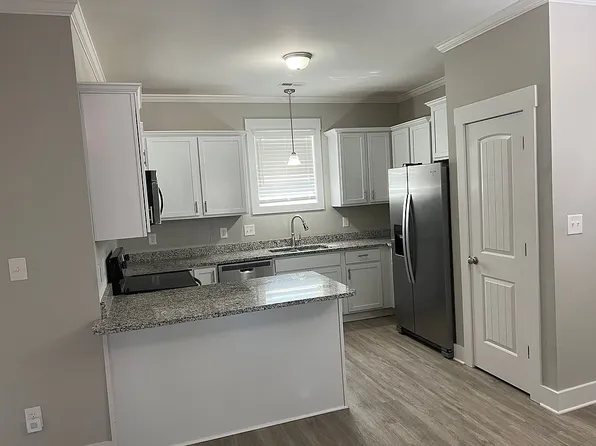 59 Manchester Ln, Holly Ridge, NC 28445