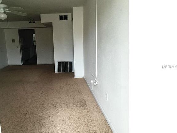 3rd image of 911 Washington Ave APT 212