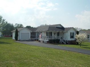 401 Green Valley Dr, Livingston, TN 38570