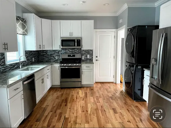 160-162 Transit St #1, Providence, RI 02906