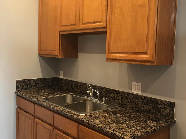 114 W Eulalia St #4 — Photo 27