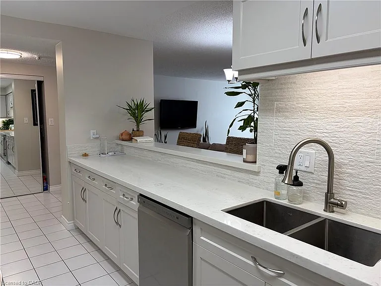 1276 Maple Crossing Blvd #711 — Photo 7
