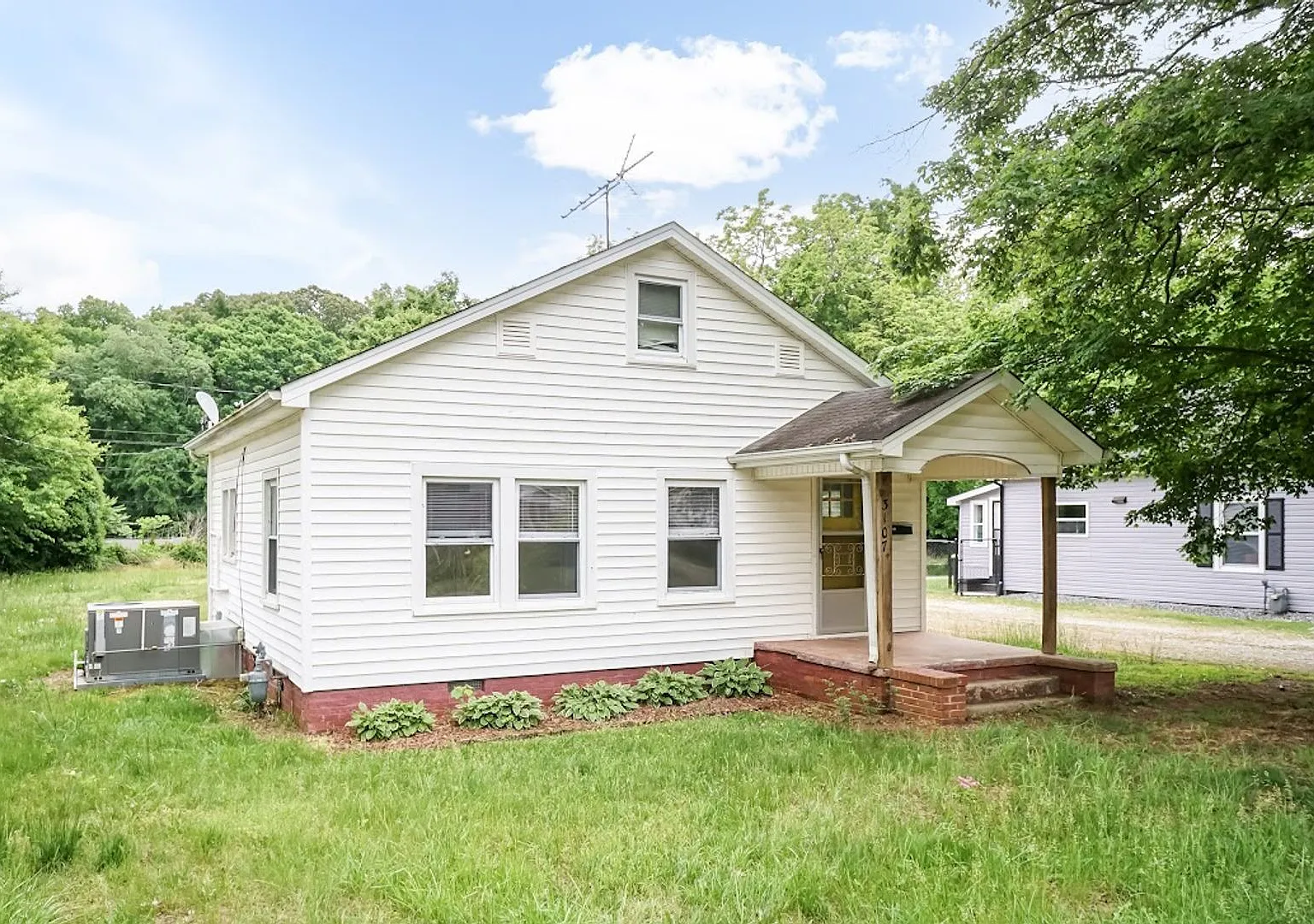 Cute and Tranquil 2 bed/1bath near Elon — Photo 3