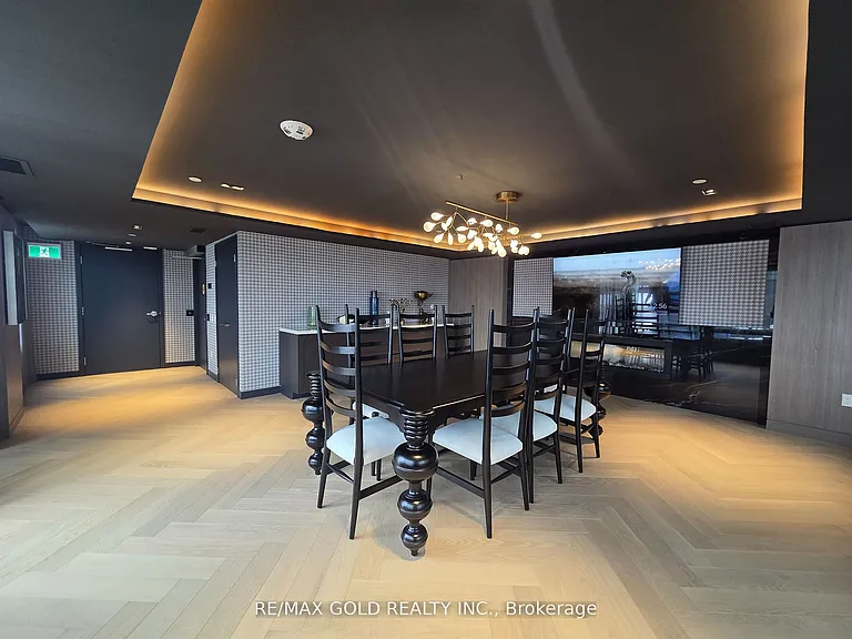 395 Dundas St W #117 — Photo 15