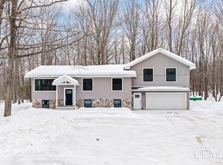 N3846 Traders Mine Rd, Iron Mountain, MI 49801