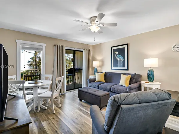 43 S Forest Beach Dr APT 320, Hilton Head Island, SC 29928