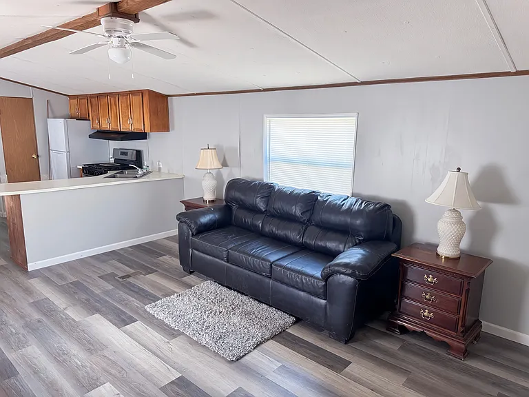 1116 Rim Rd — Photo 2