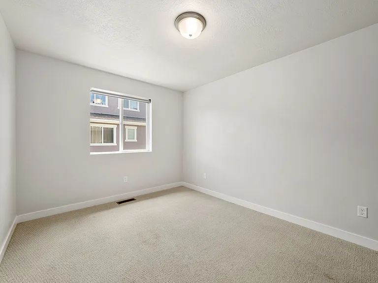 15083 S Reins Way — Photo 66